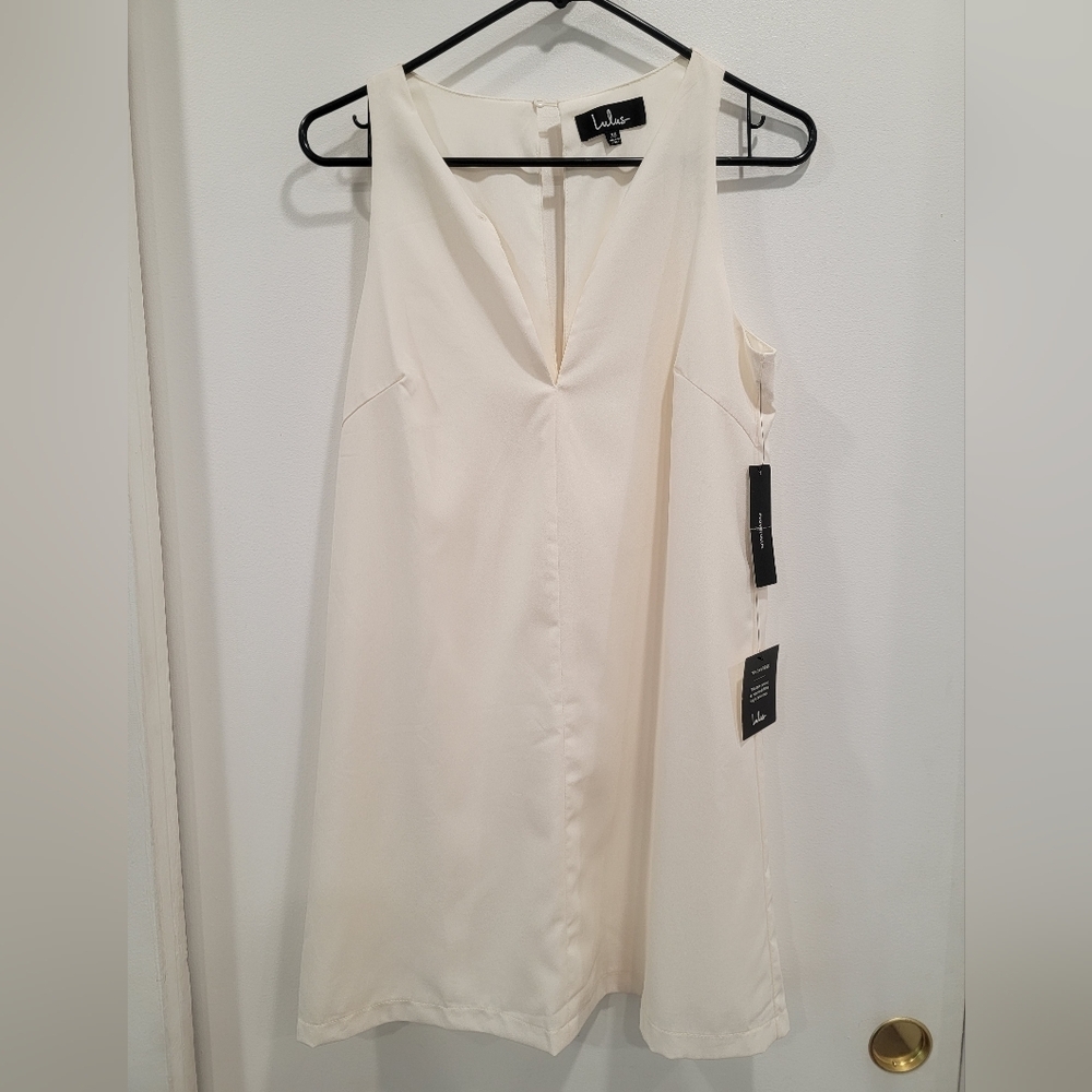 NWT Lulu's Cream Sleeveless Shift Dress Size XS